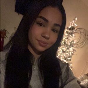 Meet your Posher, Kora